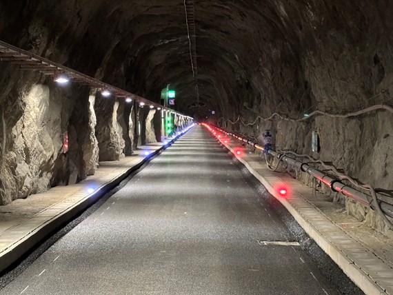 Tunnel_27.jpg
